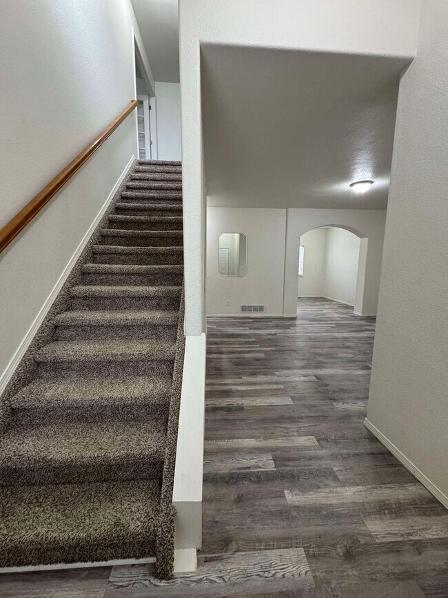 Foto del edificio - Updated 5 Bedroom in Cimarron Hills