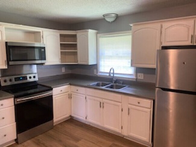 Foto del edificio - 5537 Lawnwood Dr