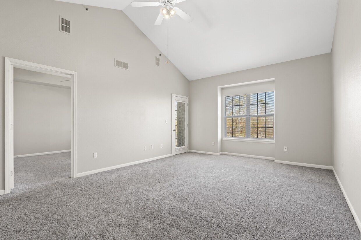 Wild Oak Apartments 79877987 NE Flintlock Rd Kansas City, MO