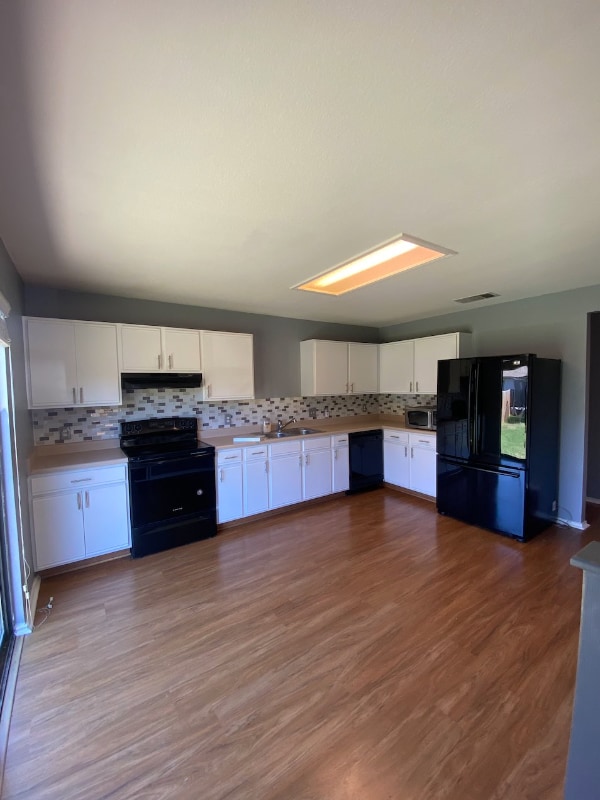 Building Photo - 1214 Champion Dr