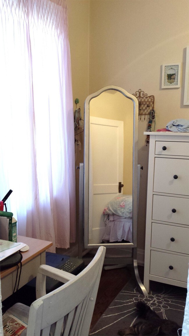 Foto del edificio - 608 E 12th Ave