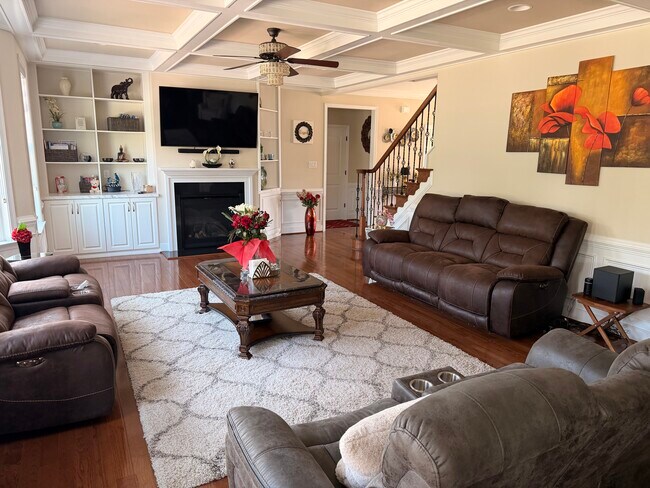 Foto del edificio - 5036 Parkland Dr