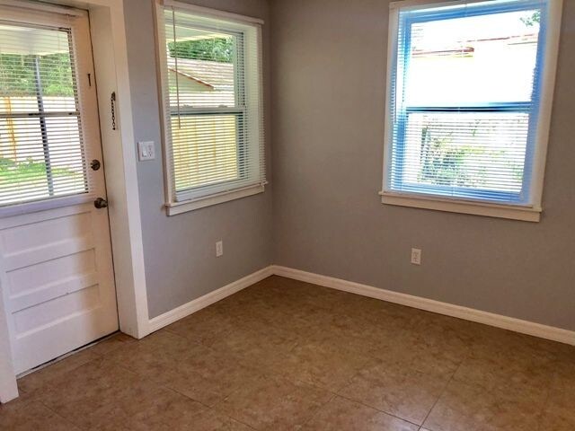 Foto del edificio - Sanford - 3 Bedroom 1 Bathroom - 1095.00