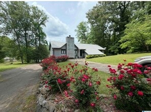 Building Photo - 8172 Cedar Mountain Rd