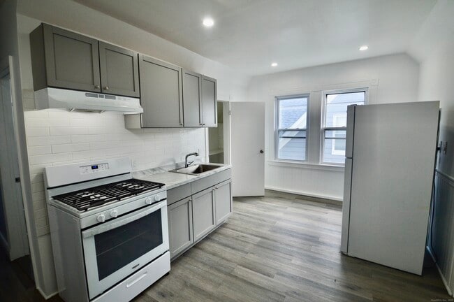 Foto del edificio - 161 Deacon St