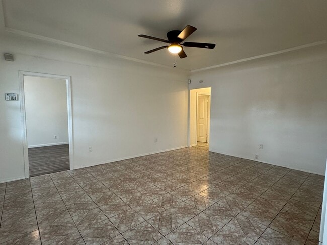 Foto del edificio - Charming 3-Bedroom Home with Spacious Yard...