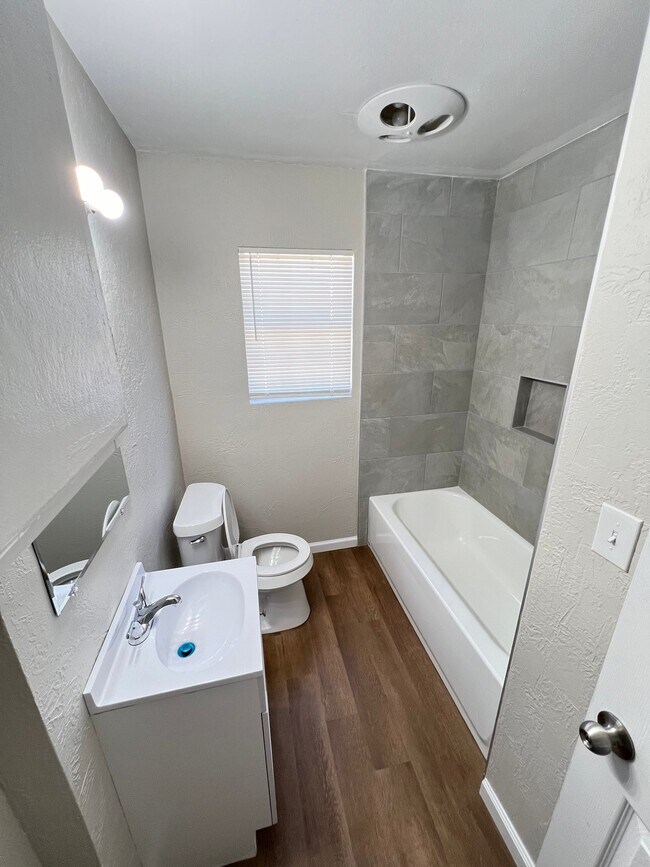 Foto del edificio - 2928 N Grand St