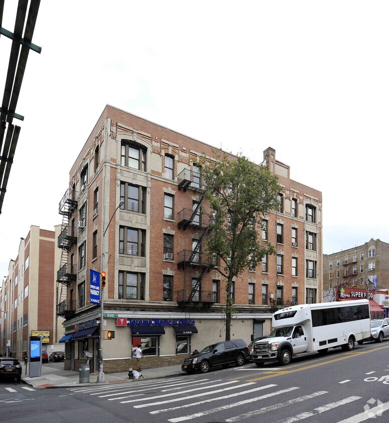 Primary Photo - 1966 Jerome Ave