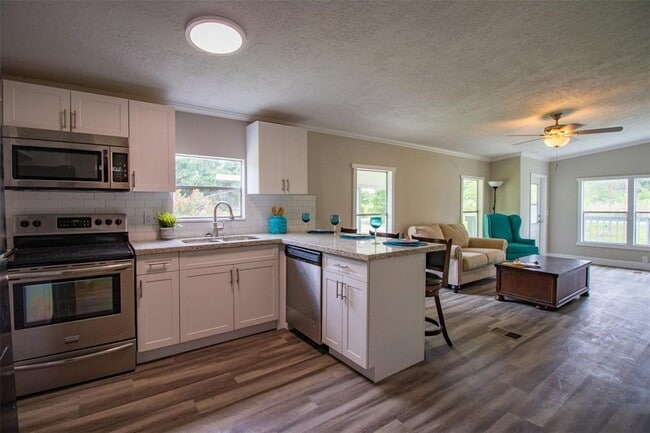 Building Photo - 3626 Willow Oak Rd