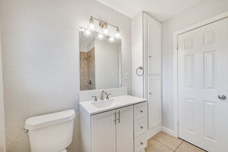 Building Photo - 5855 Beldart St