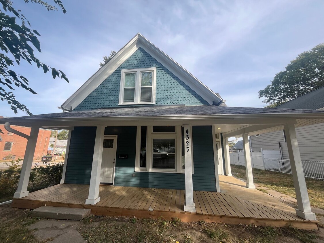 Primary Photo - Fully Remodeled House! 4Bed 2Bath