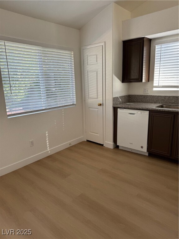 Foto del edificio - 3632 S Riley St