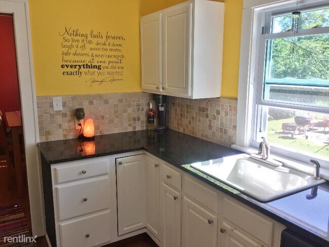 Foto del edificio - 4 br, 1.5 bath House - 2527 N 63rd St