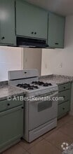 Building Photo - 233 Carmillita Way