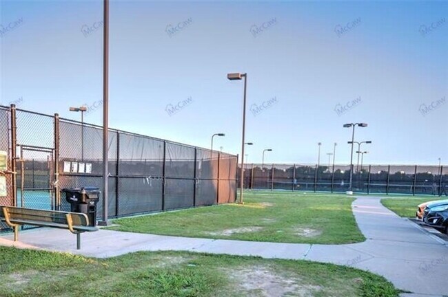 Building Photo - 7297 Chinquapin Dr