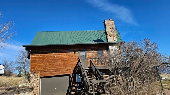 Building Photo - House with wood stove on Jette Hill