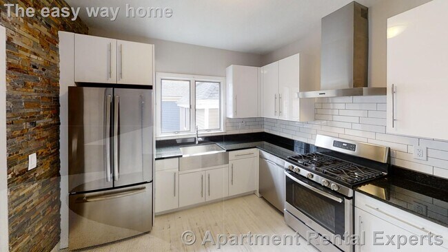 Foto del edificio - 14 Glenwood Rd