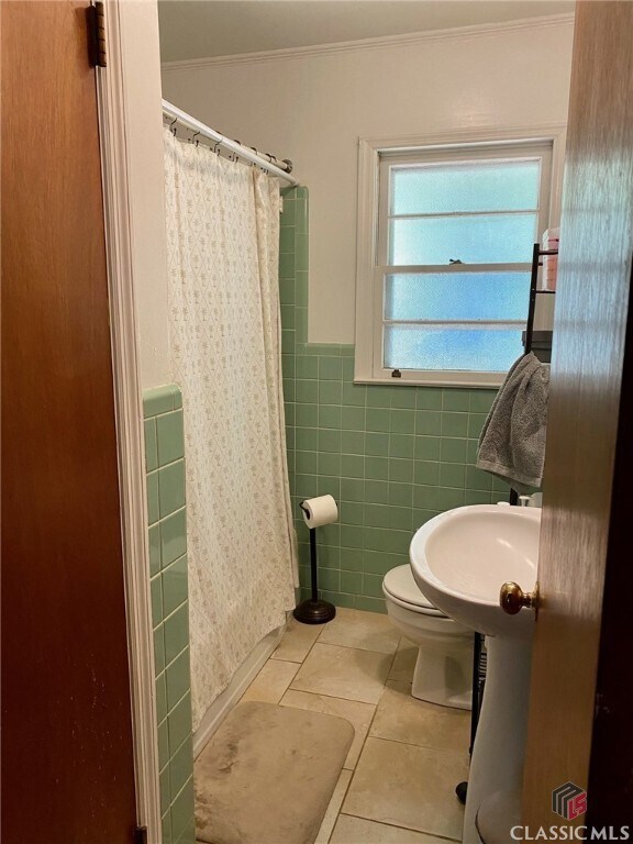 Foto del edificio - 120 Crestview Cir