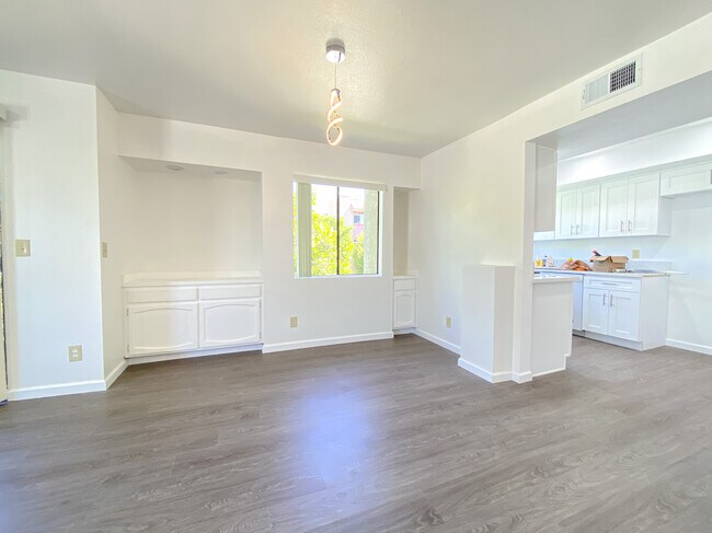 Dining Room - 420 Raleigh St