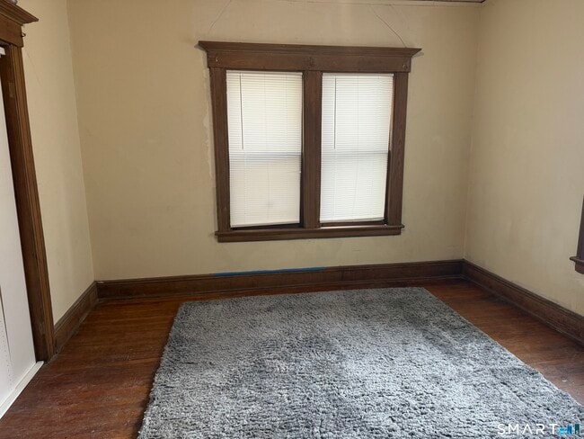 Building Photo - 1269 Park Ave