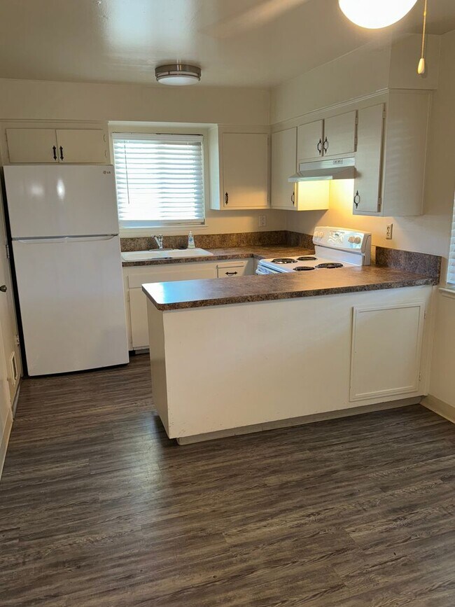 8001 San Cosme Dr, Citrus Heights, CA 95610 Townhome Rentals in