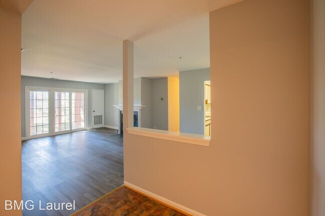 Foto del edificio - 1 br, 1 bath House - 4952 Columbia Rd (Uni...
