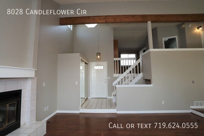 Foto del edificio - 8028 Candleflower Cir