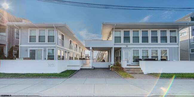 Foto del edificio - 3215 Atlantic Ave
