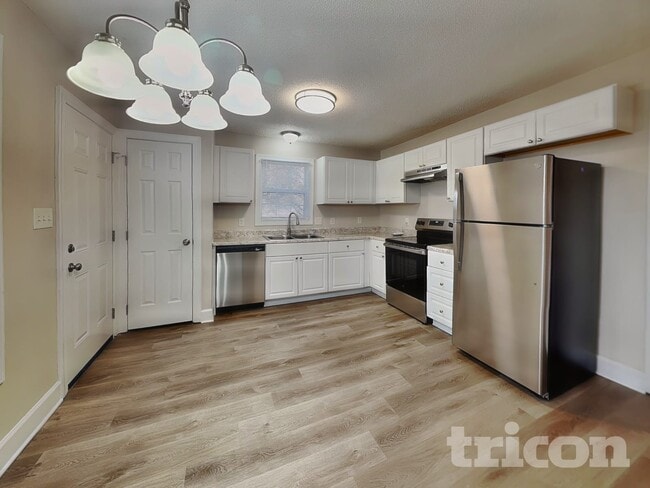 Building Photo - 812 Danley Ln