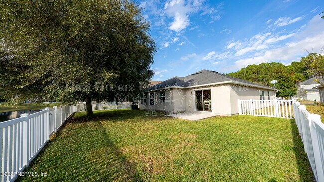 Foto del edificio - 395 Candlebark Dr