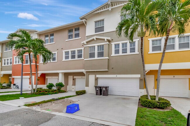 Building Photo - 770 Millbrae Ct
