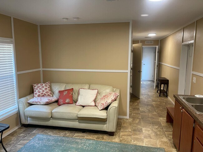 Foto del edificio - Milton Mobile Home