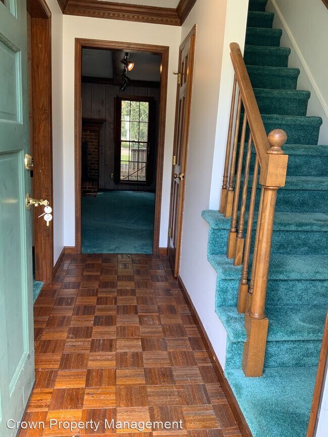 Foto del edificio - 3 br, 2.5 bath House - 325 N. Royal Tower