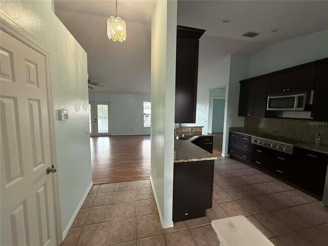 Foto del edificio - 11328 Jim Ct