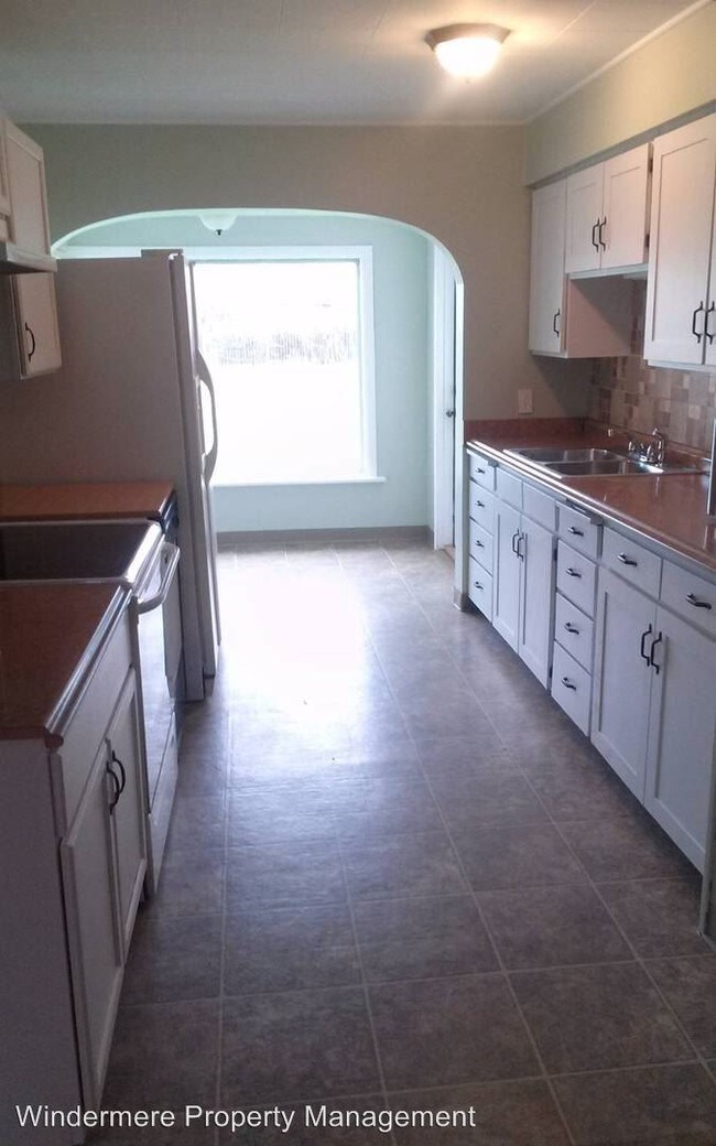 Foto del edificio - 2 br, 2 bath House - 1259 Francis Ave