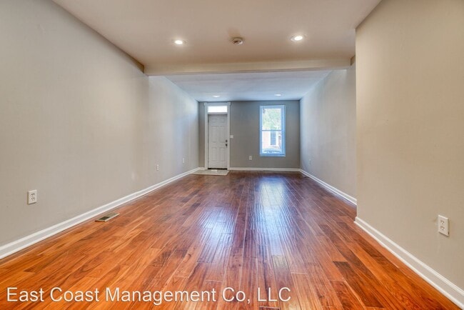 Building Photo - 3 br, 2.5 bath House - 1209 W Lombard St