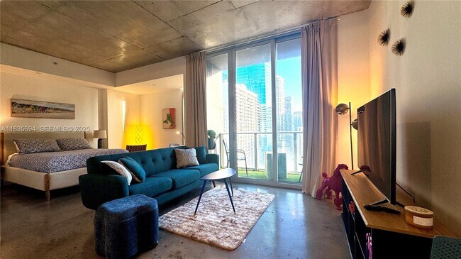 Foto del edificio - 151 SE 1st St