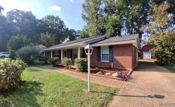 Building Photo - 3733 Royal Crest Dr
