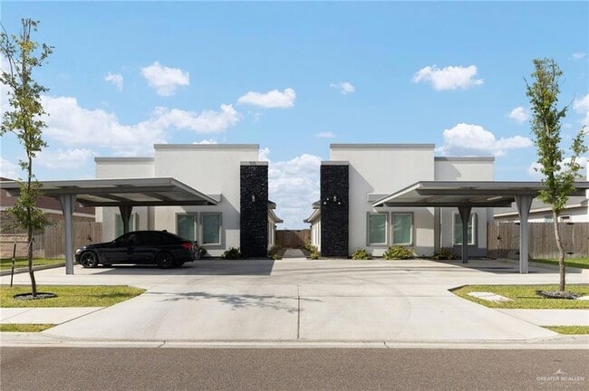 Building Photo - 913 W Kohala Ave