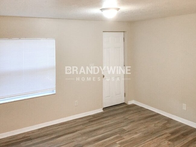 Foto del edificio - 9313 N 20th St