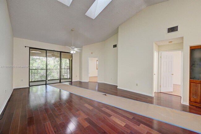 Foto del edificio - 148 NW 98th Terrace