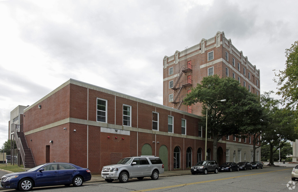 Foto del edificio - Warwick