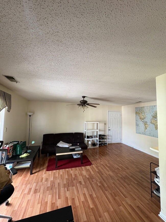 Building Photo - 9523 University Terrace Dr