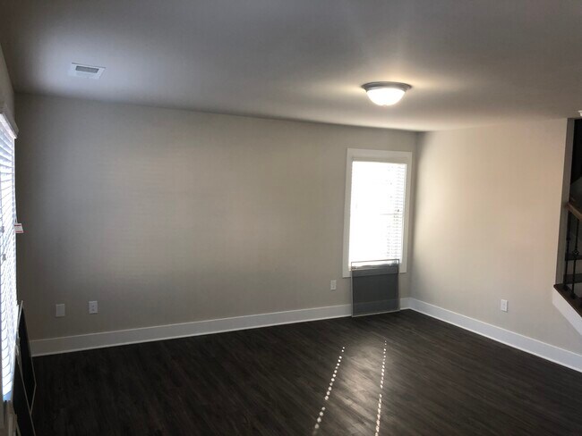 Foto del edificio - 2770 Fleetwood Dr