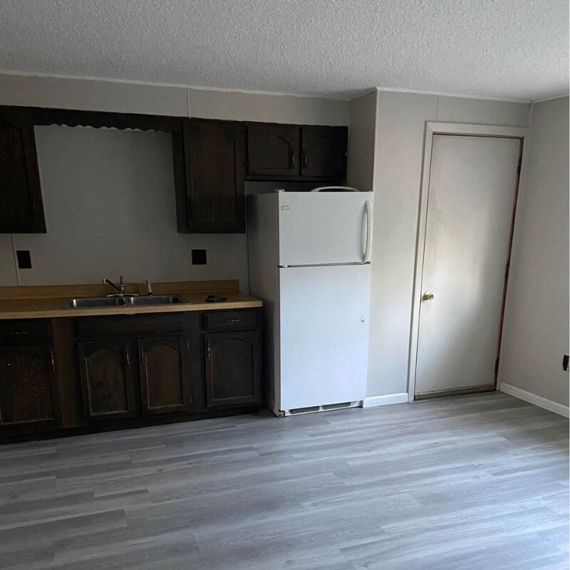 12 Roderick Rd Unit E, Clinton, ME 04927 Room for Rent in Clinton, ME