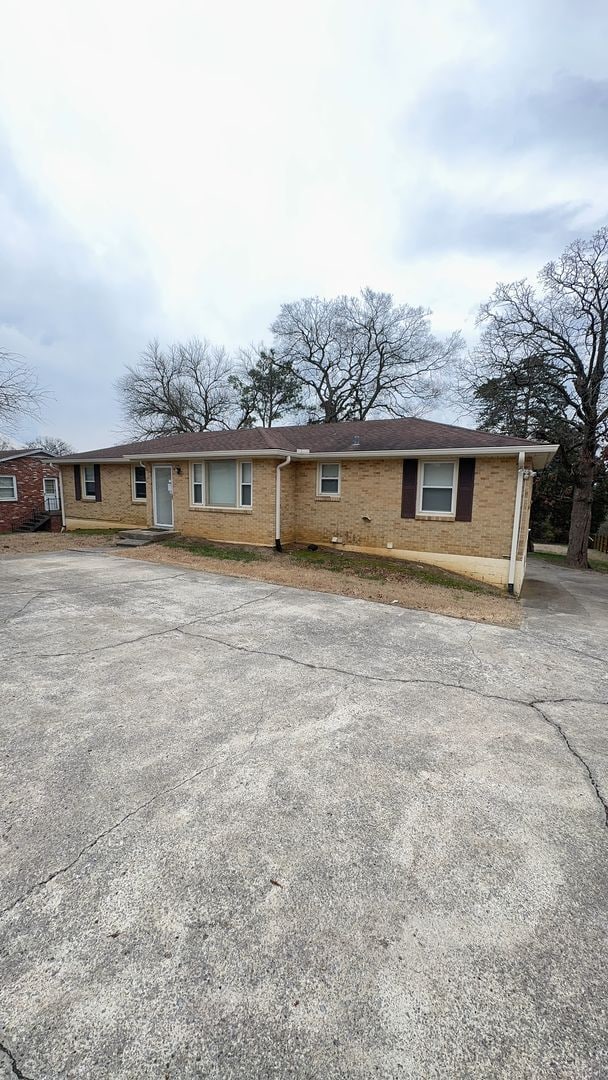 Building Photo - 929 Allen Rd