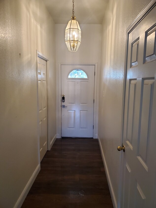 Building Photo - 1509 Mountain Laurel