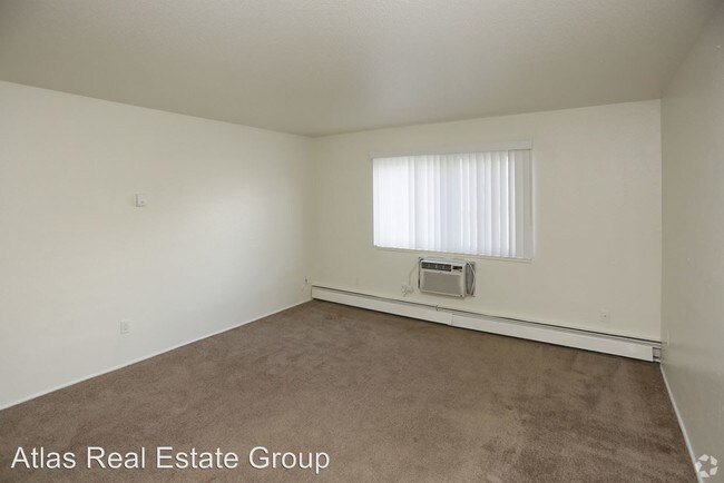 Building Photo - 3110 Mallard Dr
