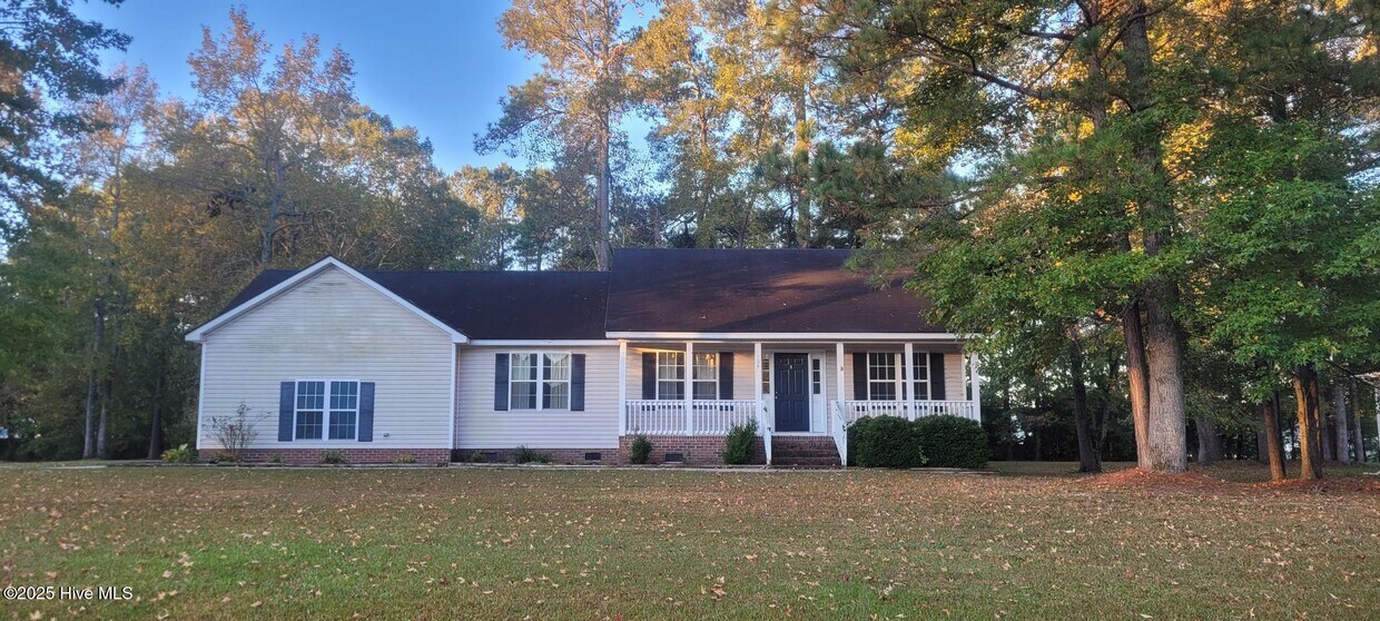 Foto principal - 104 Margaret Dr