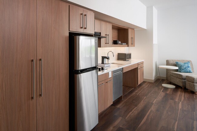 Modern Appliances - 5750 Central Florida Pky